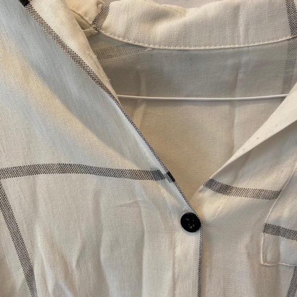 Button down top - Picture 2 of 2